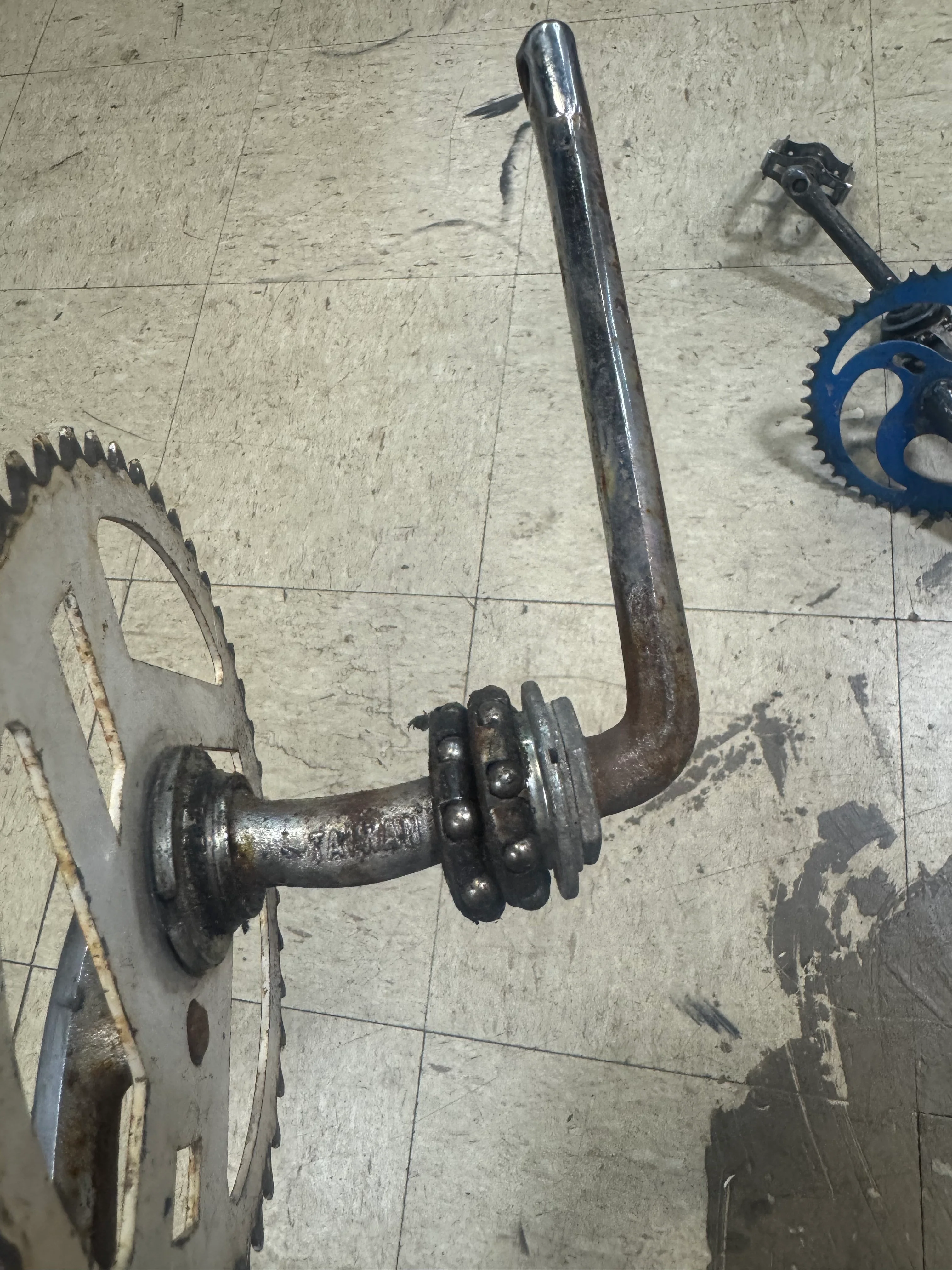 Dyno 1pc cranks w/ sprocket - Image 4