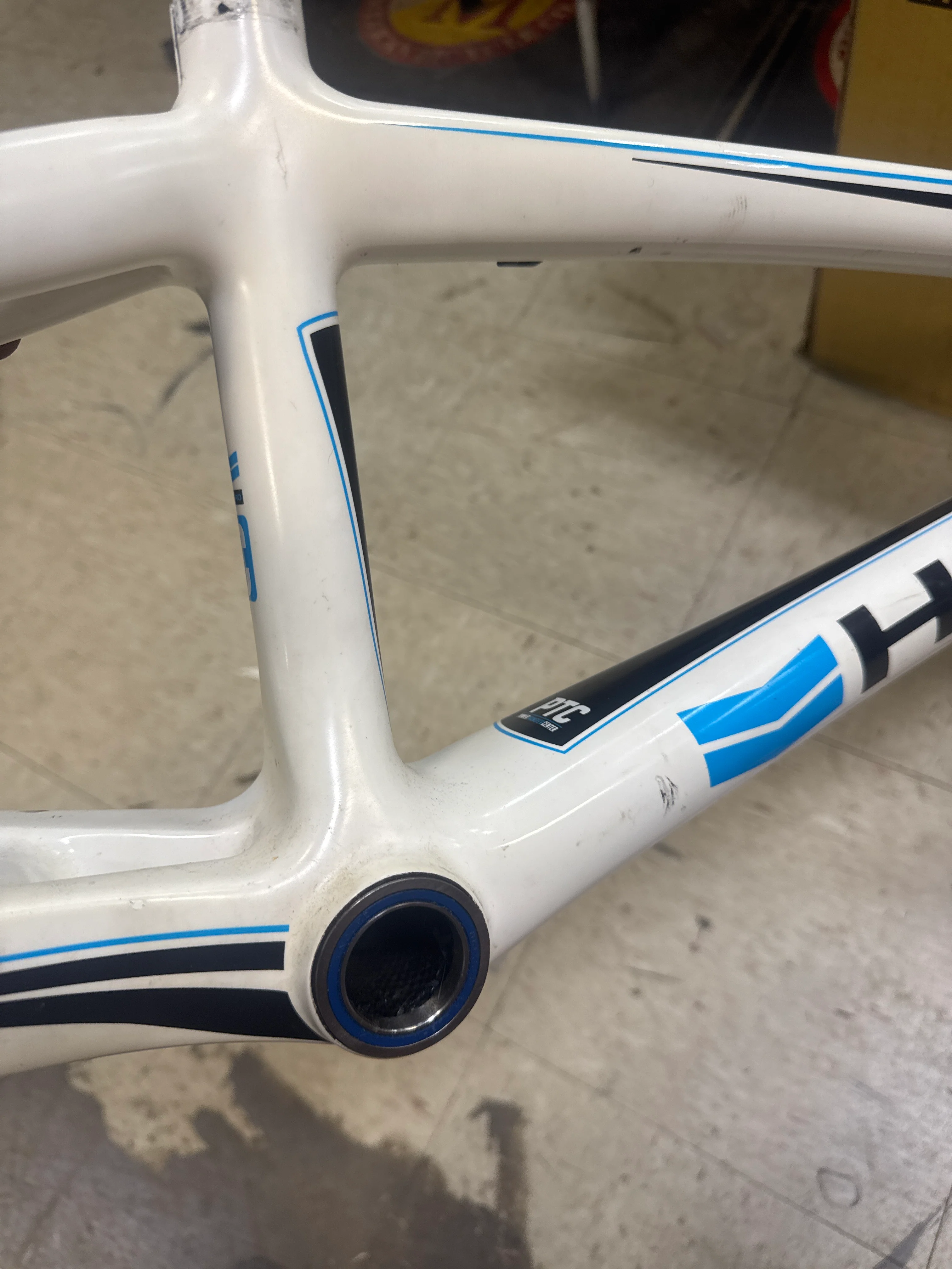 haro carbon pro xxl frame 21.75 - Image 4