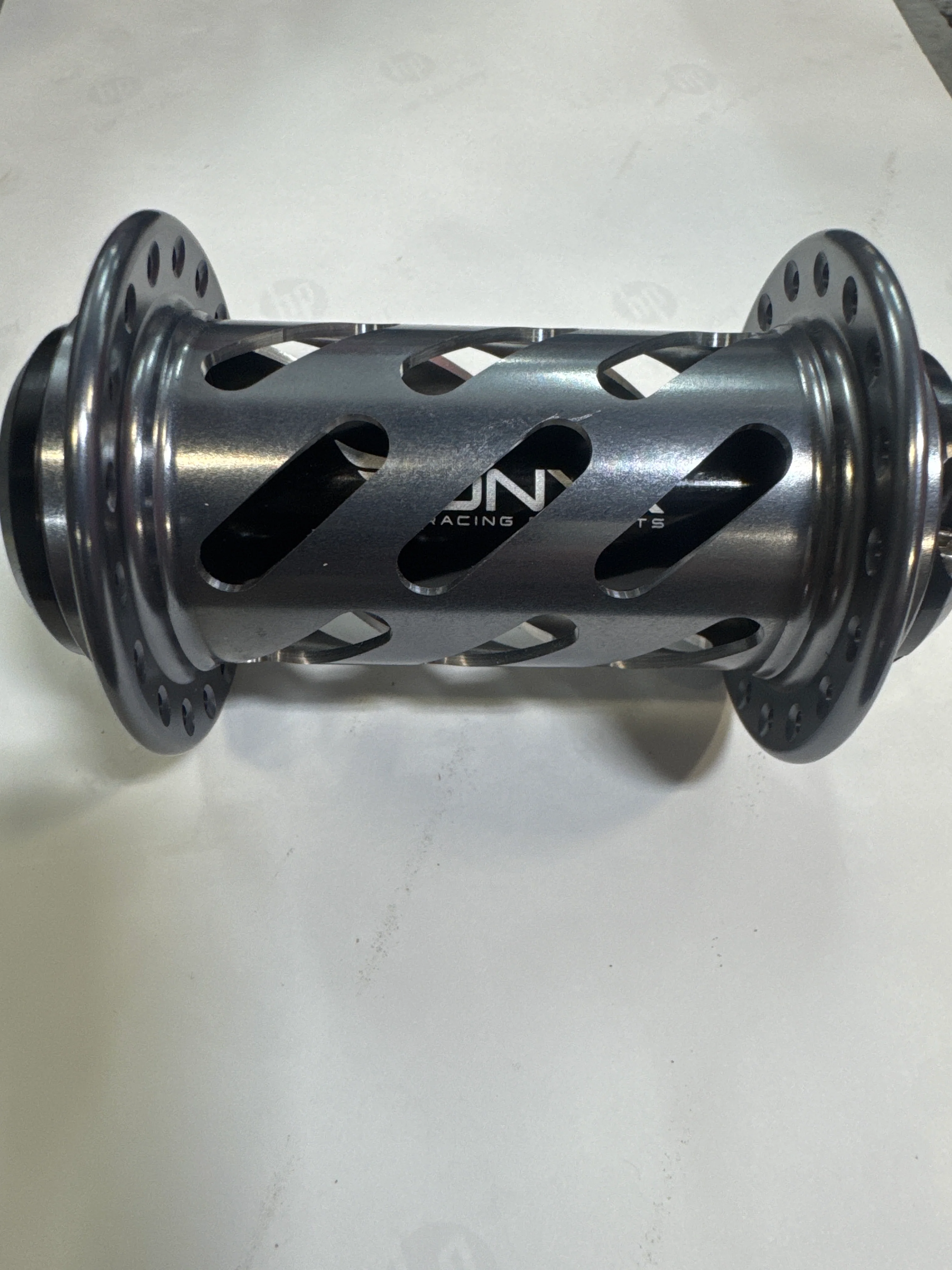 Onyx Hubs Grey