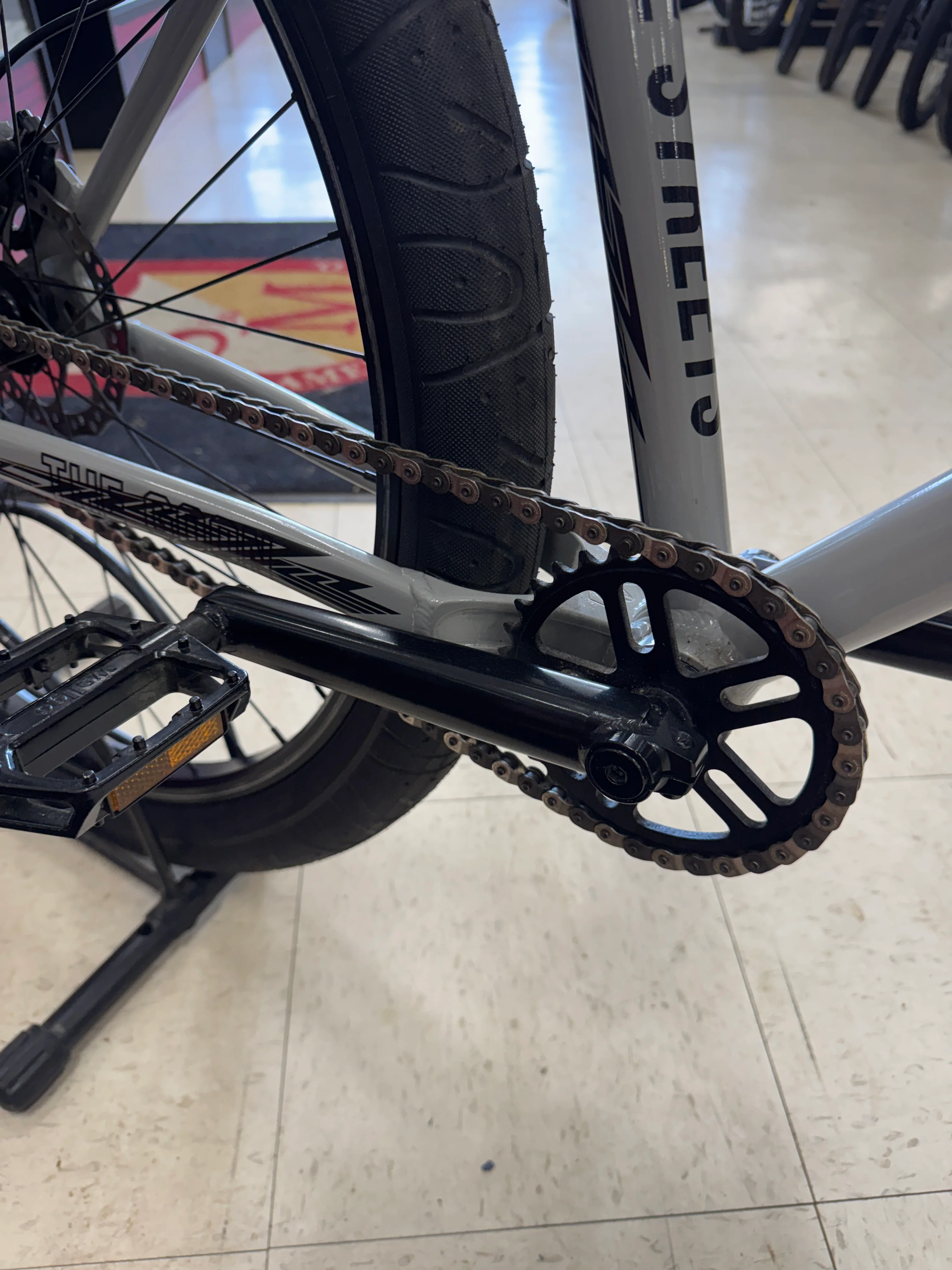 Throne Goon 29” Wheelie Bike - Image 5