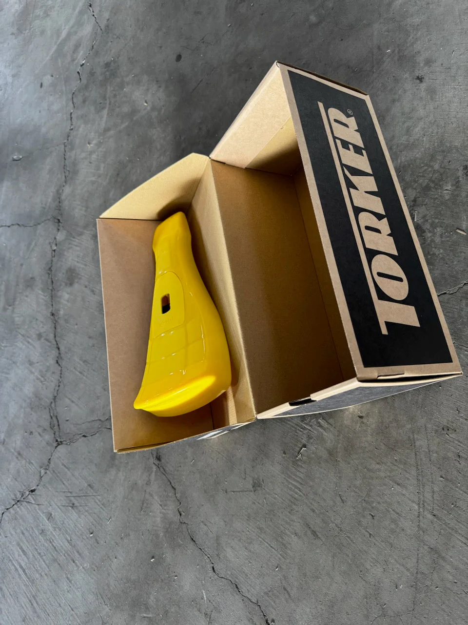 Torker | Uni-MAX Pivotal Retro BMX Saddle - Image 7